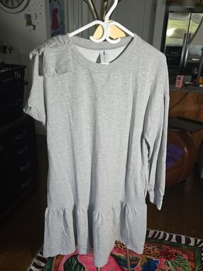 SMITH Light Gray Peplum Sweatshirt Tunic